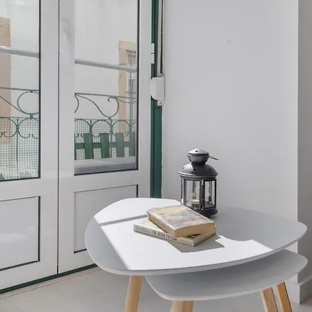 Апартаменты Alfama Modern Beco Da Lapa